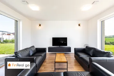 Na prenájom 4-izbový dom, 110 m², Šamorín, Labyrint