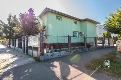 Na predaj dom, 320 m², Košice-Sever, Urbánkova