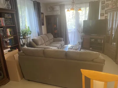 Na predaj 4-izbový byt, 93 m², Trnava, Ulica Štefana Moyzesa