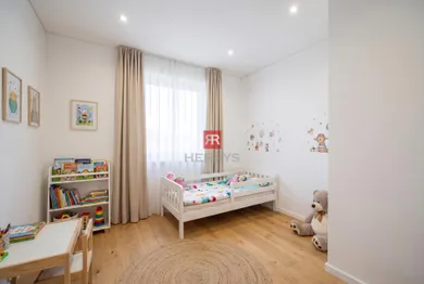 Na predaj 4-izbový dom, 90 m², Bratislava-Vajnory, Roľnícka