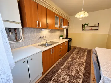 Na predaj 2-izbový byt, 56 m², Galanta, Hlavná