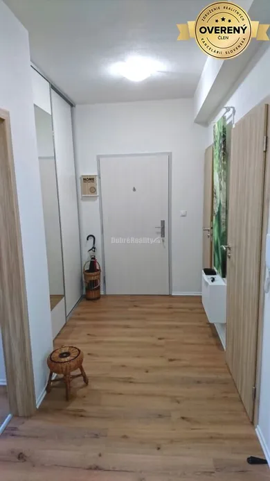 Na prenájom 3-izbový byt, 86 m², Banská Bystrica, Nad Plážou