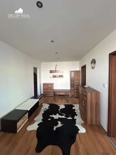 Na predaj 3-izbový byt, 70 m², Bratislava-Devínska Nová Ves