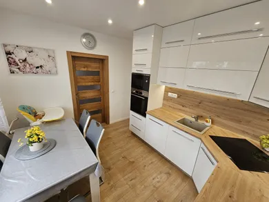 Na prenájom 4-izbový byt, 81 m², Žilina, Gemerská