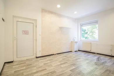 Na prenájom komerčné v Nové Zámky · €300 · Dokončené
