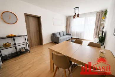 Na predaj 3-izbový byt, 72 m², Trenčín, Zlatovská