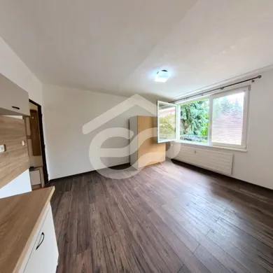 Na predaj 1-izbový byt, 20 m², Nitra, Ďurčanského