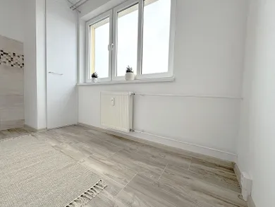Na prenájom 1-izbový byt, 35 m², Poprad, Hraničná