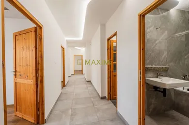 Mieszkania na sprzedaż, 3-pokojowe, Bratislava-Nové Mesto · €293 000