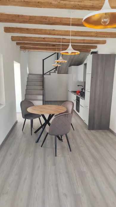 Domy na predaj 4-izbový, Komárno · €280 000