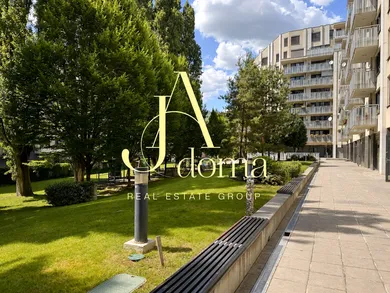 Na prenájom 2-izbový byt, 61 m², Bratislava-Ružinov, Prešovská
