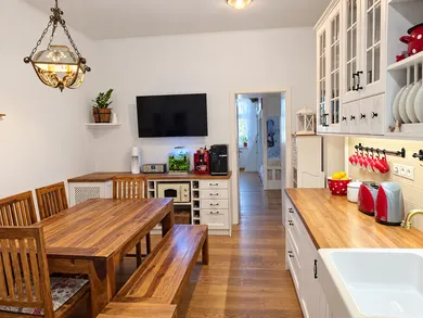 Na predaj 4-izbový byt, 112 m², Bratislava-Nové Mesto, Vajnorská