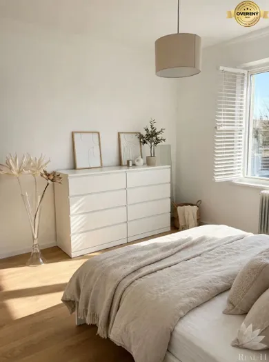 Na prenájom 3-izbový byt, 74 m², Bratislava-Ružinov, Sklenárova