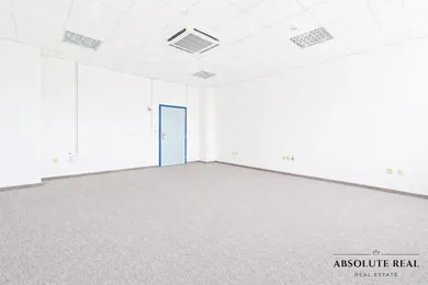Na prenájom komerčné, 37 m², Bratislava-Dúbravka, Drobného