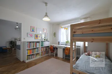 Na predaj 2-izbový byt, 59 m², Žiar nad Hronom, Komenského