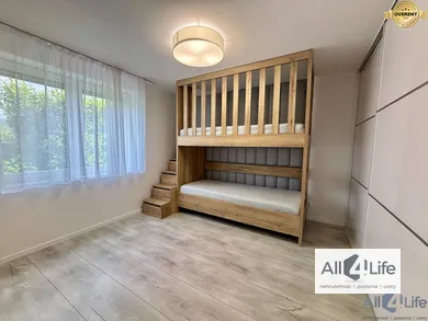 Na predaj 4-izbový dom, 132 m², Moravany nad Váhom