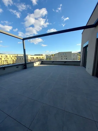 Na predaj 4-izbový byt, Bratislava-Devínska Nová Ves, Mateja Encingera