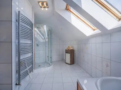 Na predaj 6-izbový dom, 254 m², Dunajská Streda