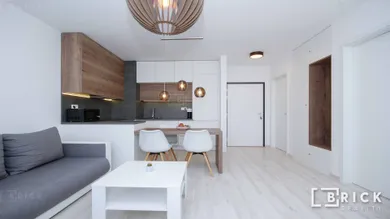 Na prenájom 2-izbový byt, 55 m², Trnava, Novomestská