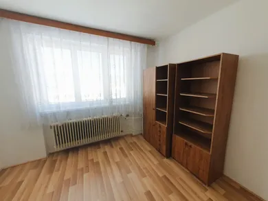 Na predaj 3-izbový byt, 67 m², Pezinok, Štúrova
