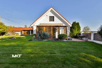 Na predaj 5-izbový dom, 220 m², Detva, Nová Ves
