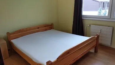 Na prenájom 3-izbový byt, 72 m², Považská Bystrica, SNP