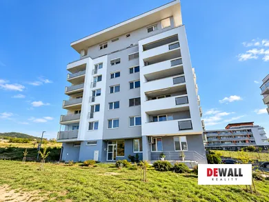 Kiadó lakások, 3-szobás, Bratislava-Rača · €800