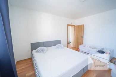 Na predaj 2-izbový byt, 57 m², Vráble, Sídl. Lúky