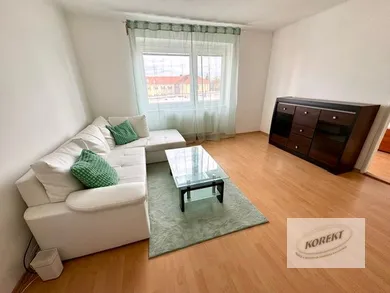 Byty na prenájom 2-izbový, Nové Zámky · €580