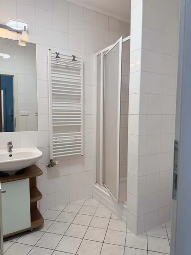 Na prenájom 1-izbový byt, 41 m², Bratislava-Ružinov, Tomášikova