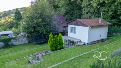 Na predaj 1-izbový rekreačný dom, 38 m², Bratislava-Nové Mesto