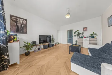 Na predaj 3-izbový byt, 64 m², Modra, Dukelská