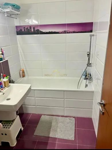 Na prenájom 2-izbový byt, 53 m², Bratislava-Ružinov, Jégého