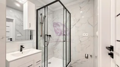 Na predaj 2-izbový byt, 61 m², Senec, Námestie 1. mája