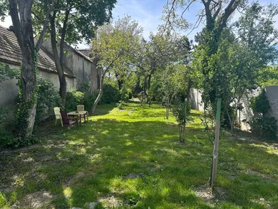 Na predaj pozemok, 431 m², Miloslavov, Centrálna ulica