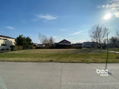 Na predaj pozemok, 400 m², Vojka nad Dunajom