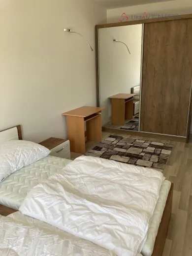 Na prenájom 2-izbový byt, 70 m², Bratislava-Ružinov, Jarabinková