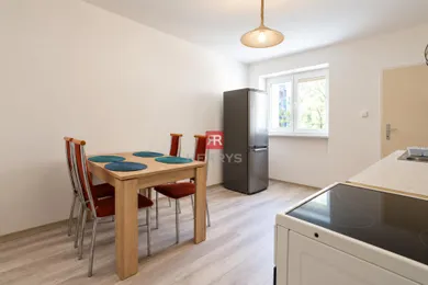 Na prenájom 2-izbový byt, 64 m², Bratislava-Staré Mesto, Lužická