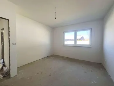 Na predaj 4-izbový dom, 95 m², Marcelová, Cesta pod Lesom