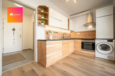 Na prenájom 2-izbový byt, 51 m², Sereď, Vonkajší Rad