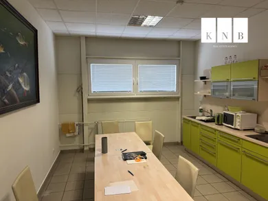 Na prenájom komerčné v Bratislava-Ružinov · €6 000 · Pôvodný stav