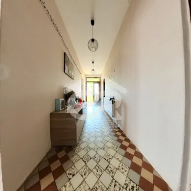 Na predaj 6-izbový dom, 190 m², Tesárske Mlyňany, Školská