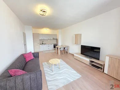 Na predaj 2-izbový byt, 57 m², Žilina, Obchodná