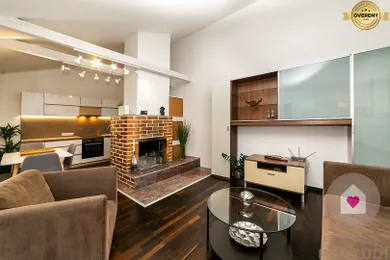Na prenájom 2-izbový dom, 50 m², Bratislava-Nové Mesto, Lopenícka
