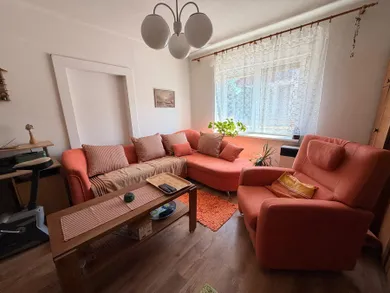 Na predaj 2-izbový dom, 93 m², Studienka