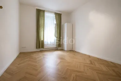 Na prenájom 4-izbový byt, 100 m², Bratislava-Staré Mesto