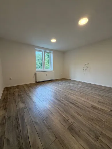Na predaj 2-izbový byt, 64 m², Handlová, 29. augusta