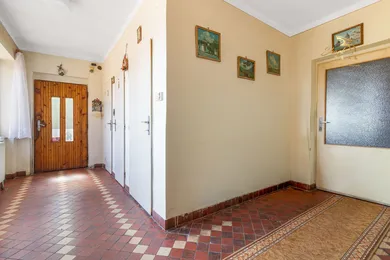 Na predaj dom, 179 m², Čechy
