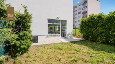 Na predaj 2-izbový byt, 67 m², Stupava