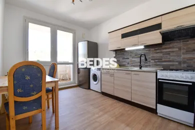 Apartments for rent, 3-room in Handlová · €500